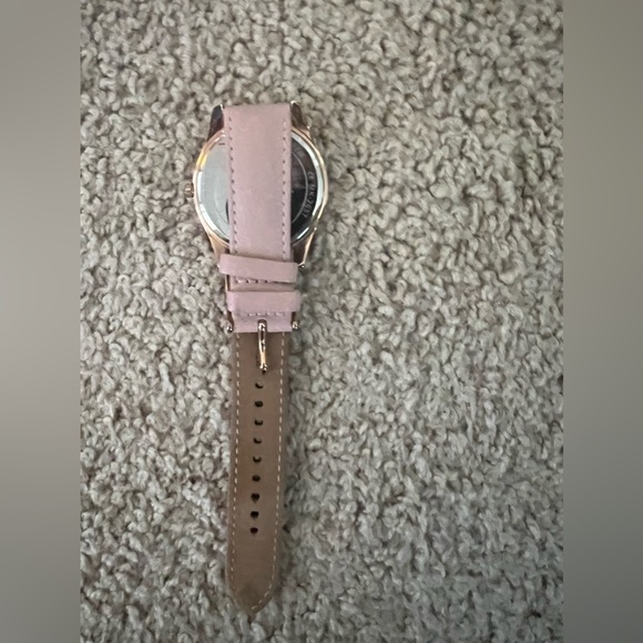 Michael Kors rose gold and blush watch - Picture 2 of 3